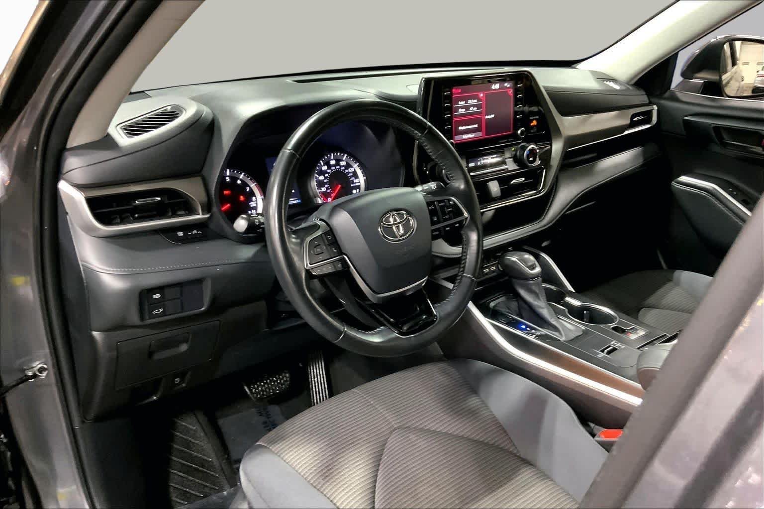 Used 2021 Magnetic Gray Metallic Toyota LE image 18