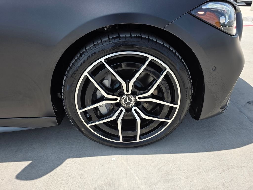 New 2026 MANUFAKTUR exclusive graphite grey magno Mercedes-Benz C 300 image 9