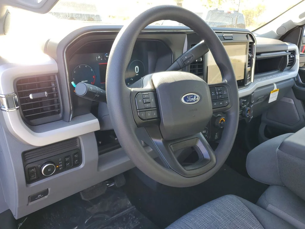 2026 Ford F-350 Super Duty XLT - Photo 7