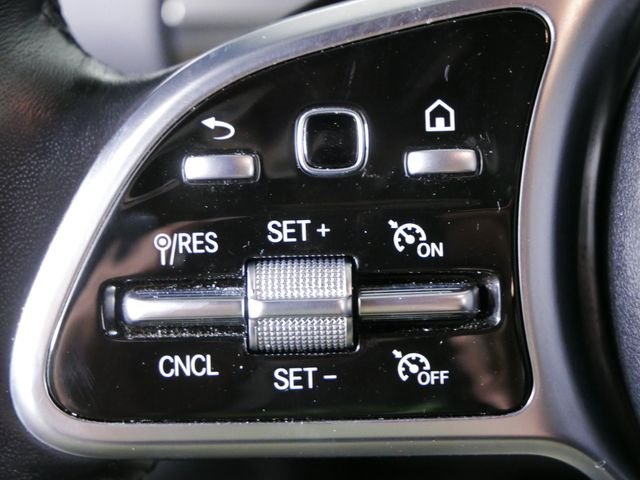 Used 2023 Black Mercedes-Benz GLA 250 image 26