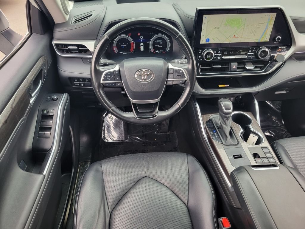 2023 Toyota Highlander Platinum - Photo 13