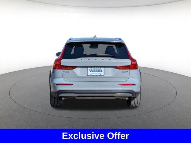 2025 Volvo V60 Cross Country Plus - Photo 10