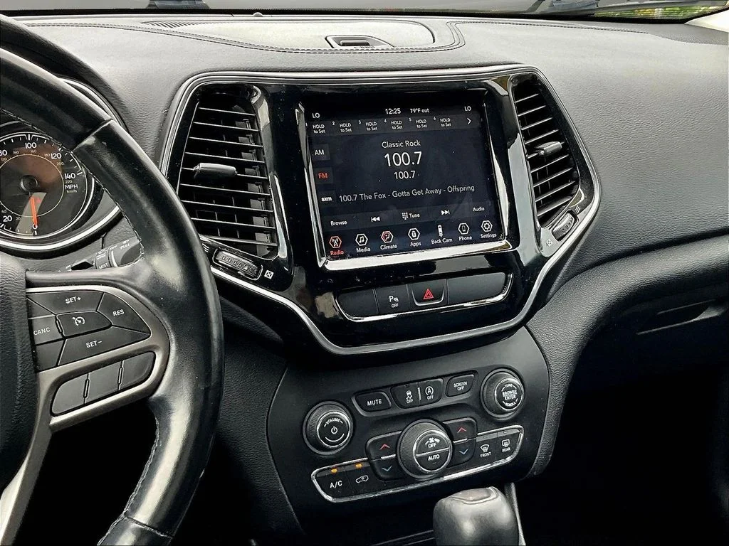 Used 2020 Black Jeep Limited image 12