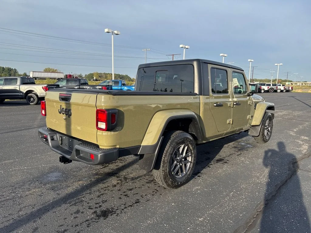 New 2025 Green Jeep Sport S image 5