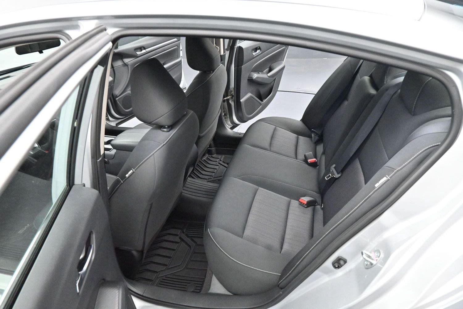 Used 2022 Brilliant Silver Metallic Nissan 2.5 SV image 25
