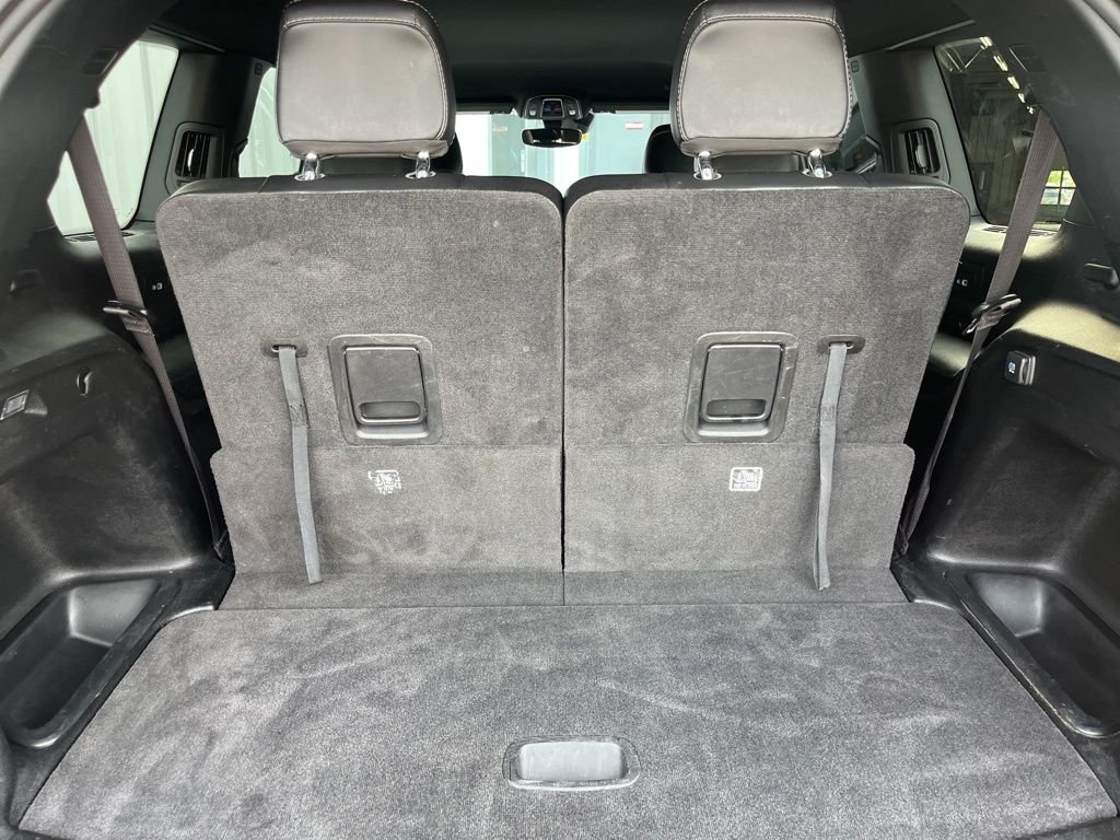 Used 2022 Diamond Black Jeep Altitude image 42