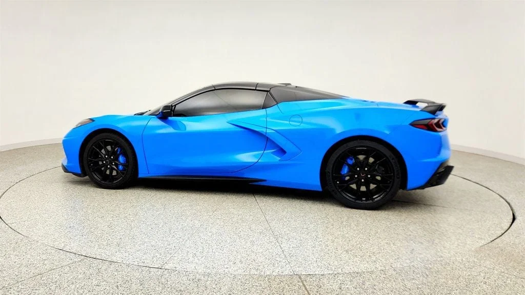 Used 2023 Rapid Blue Chevrolet 2dr Stingray Convertible w/3LT, Z51, Front Lift & Mag Ride image 8