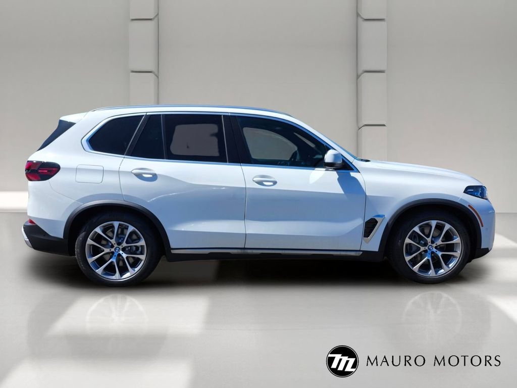 New 2026 White BMW xDrive50e image 5