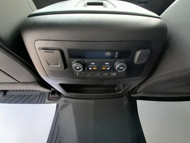 Used 2018 White GMC SLT image 42