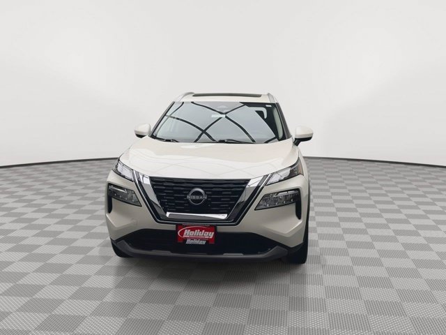 Used 2023 Pearl White Tricoat Nissan SV image 33
