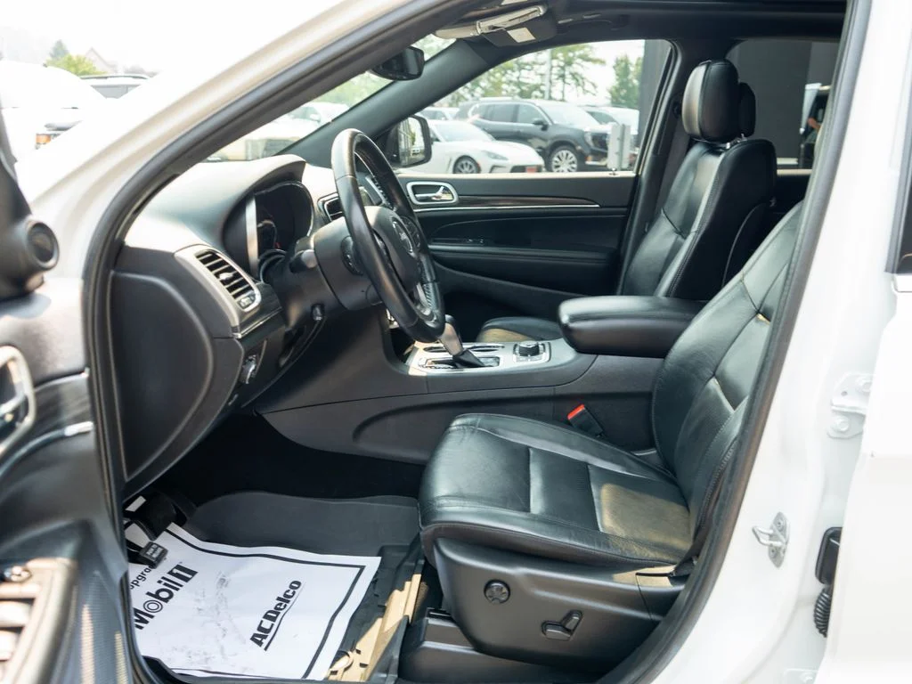 Used 2021 White Jeep Limited image 11