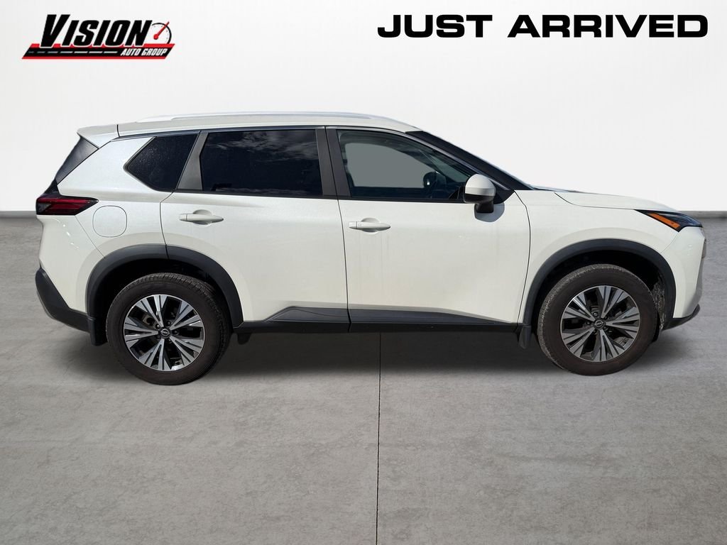 Used 2023 White Nissan SV image 4