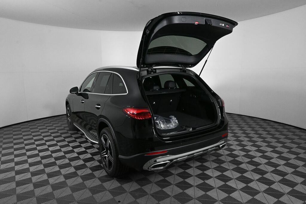 New 2027 Black Mercedes-Benz GLC 300 image 67