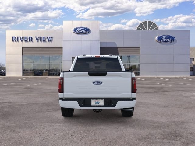 New 2026 Oxford White Ford XLT image 5