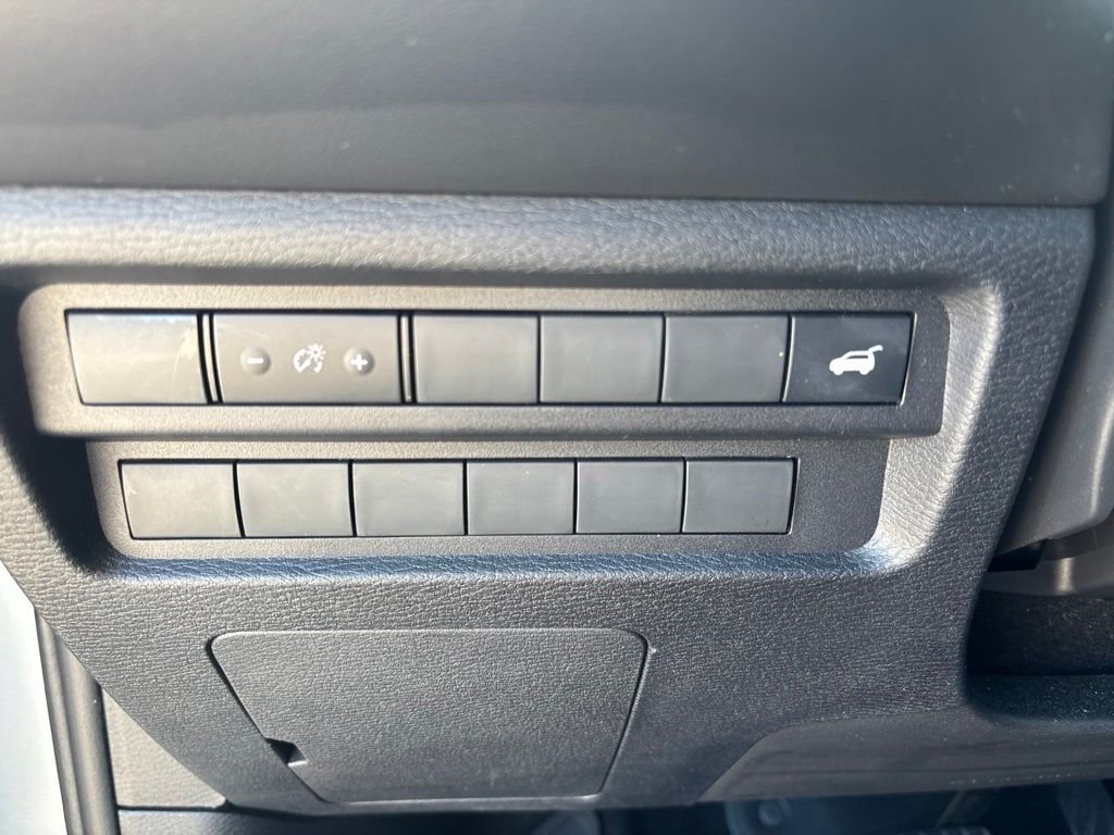 Used 2024 Gray Mitsubishi SEL Platinum Edition image 12