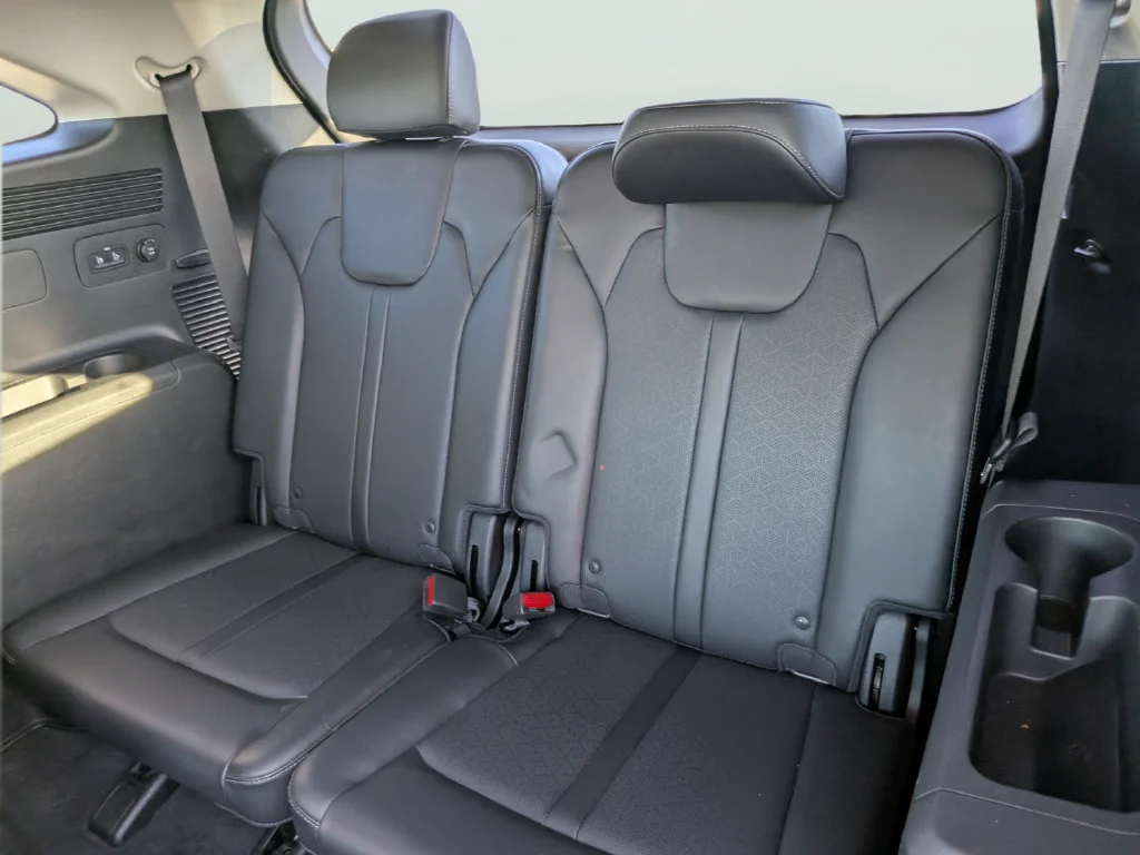 Used 2023 Gray Kia EX image 17