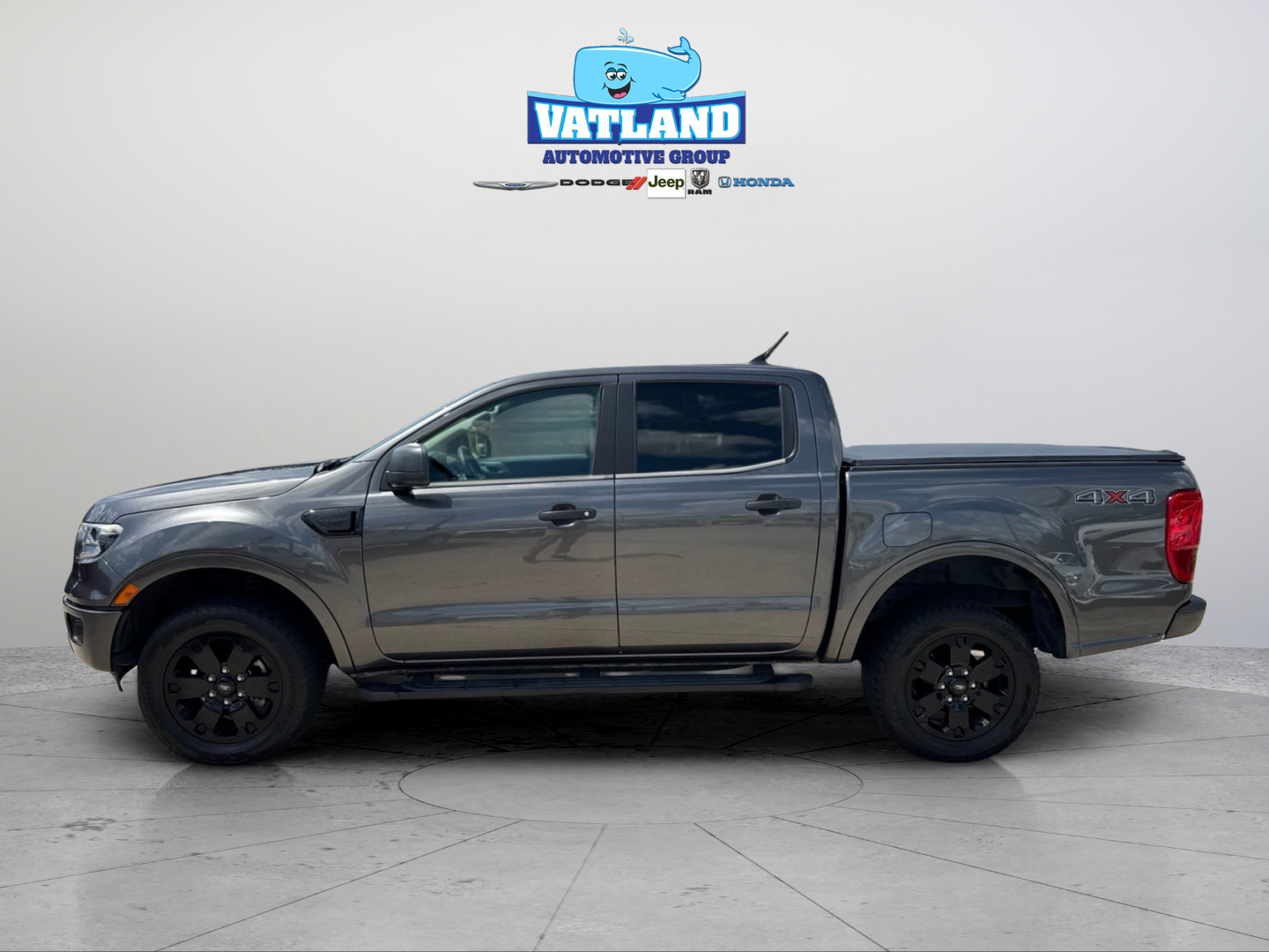 Used 2020 Gray Ford XLT image 12