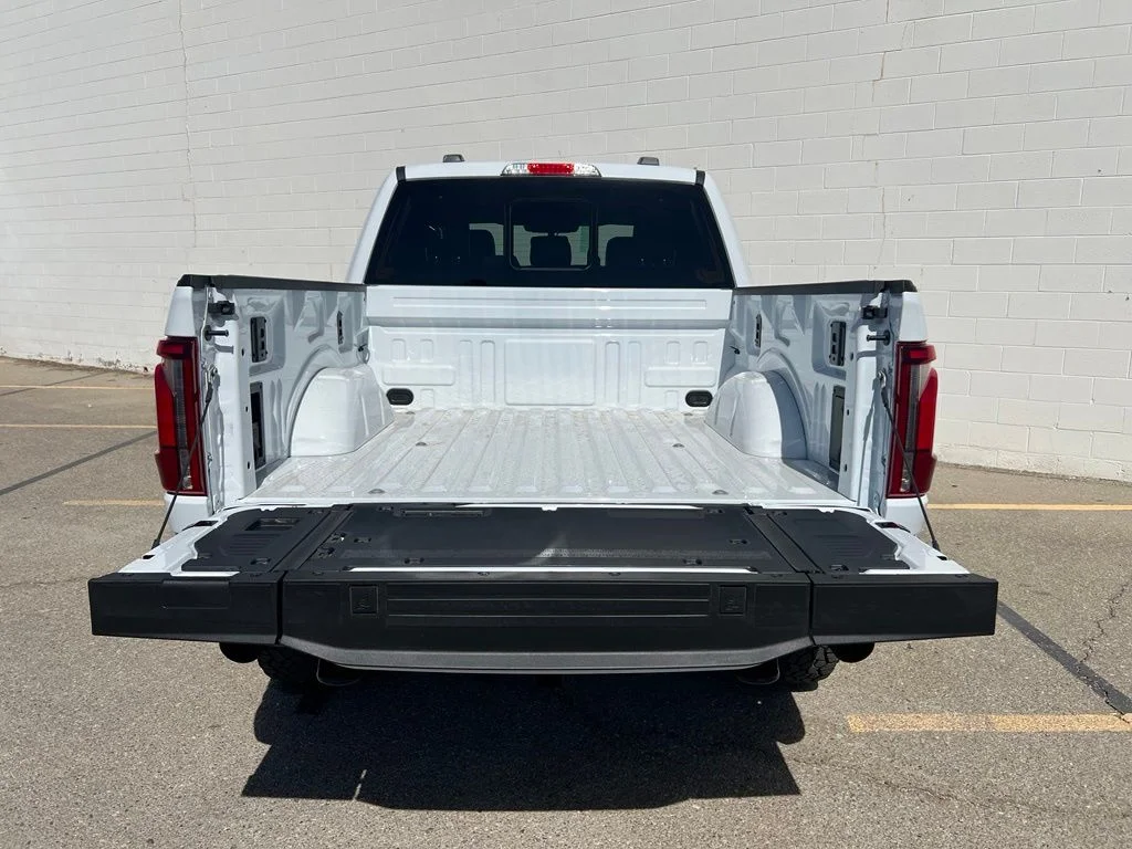 New 2026 Oxford White Ford Tremor® image 5