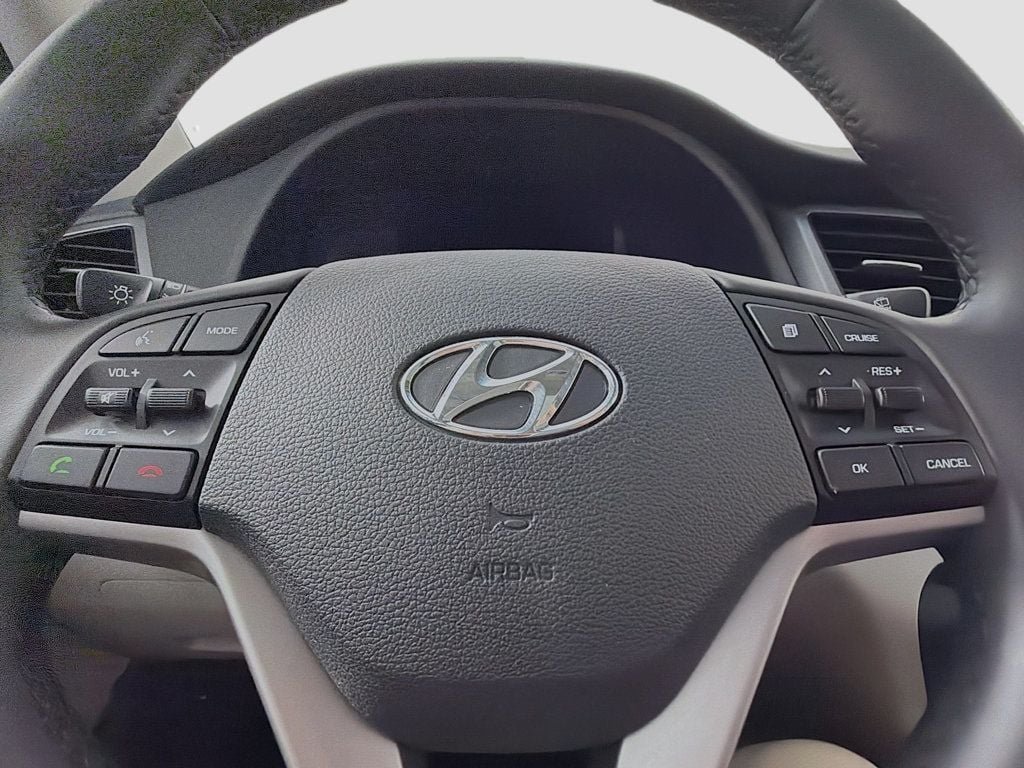Used 2018 Black Noir Pearl Hyundai Value AWD image 11