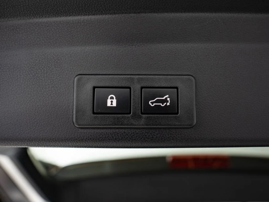 Used 2024 Crystal White Pearl Subaru Onyx Edition image 24