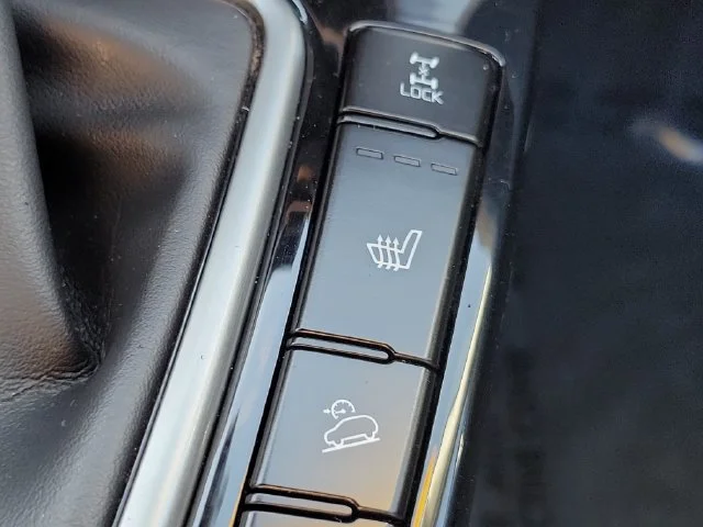 Used 2021 Gray Kia SX image 32