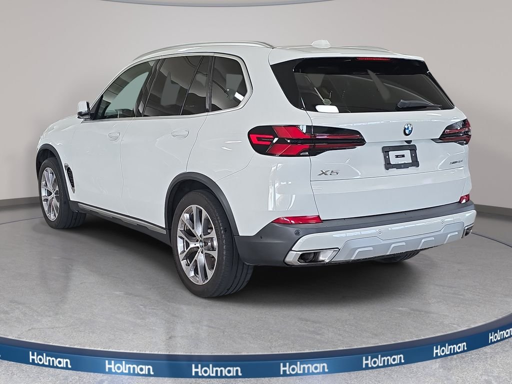 Certified Used 2024 Alpine White BMW xDrive40i image 9