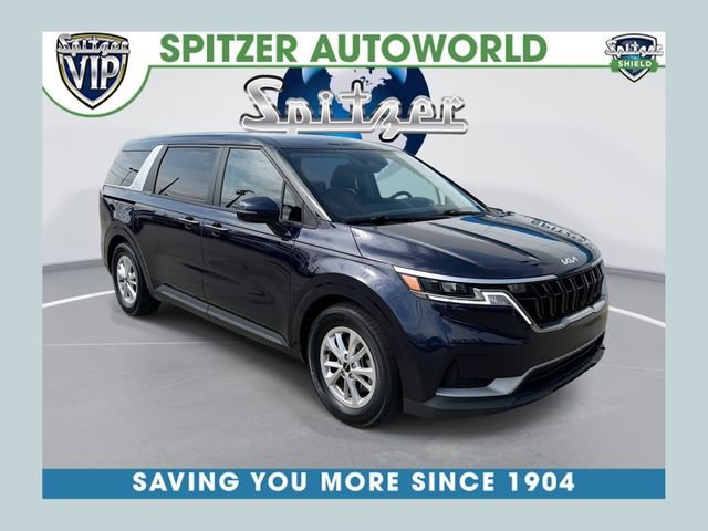 2023 Kia Sedona LX's photo