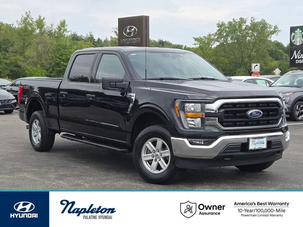 Used 2023 Agate Black Ford XLT image 1