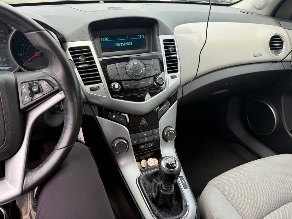 Used 2012 Black Chevrolet ECO image 9