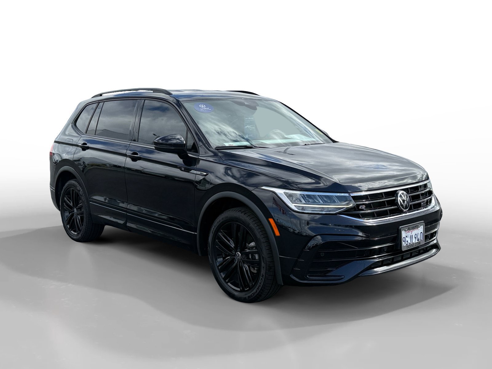 Certified Used 2022 Deep Black Pearl Volkswagen 2.0T SE R-Line Black image 7