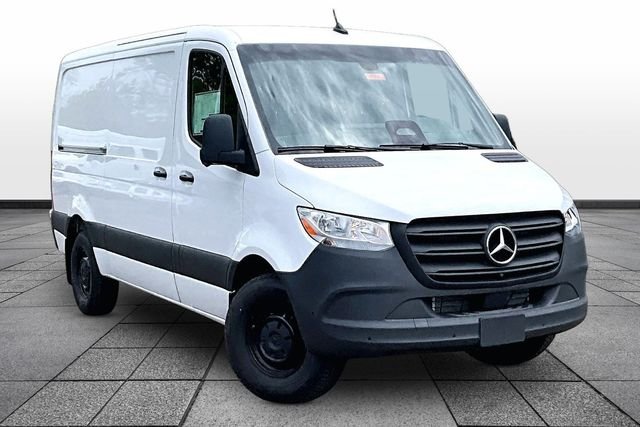 2026 Mercedes-Benz Sprinter 2500 Cargo 144 WB