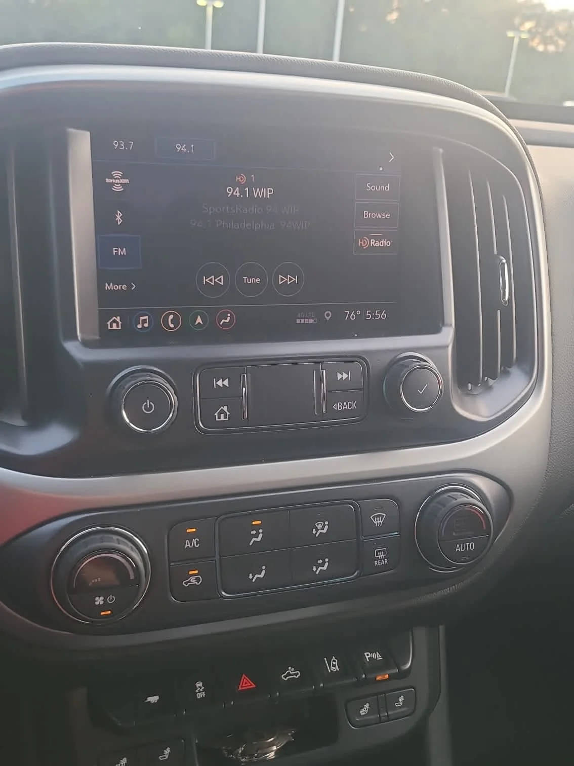 Used 2020 Pacific Blue Metallic Chevrolet 4WD LT image 3