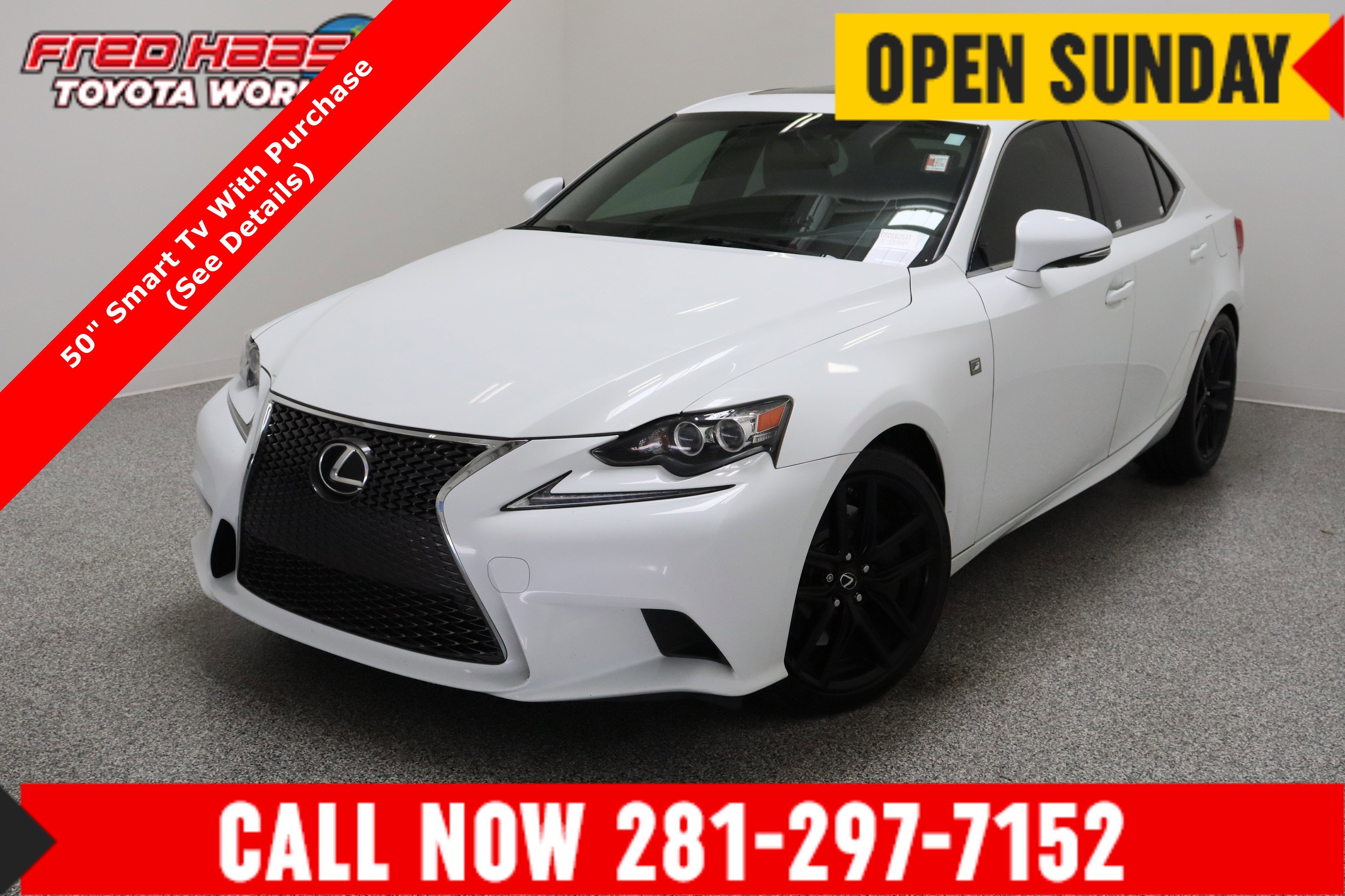 2016 Lexus IS 350 200t's photo