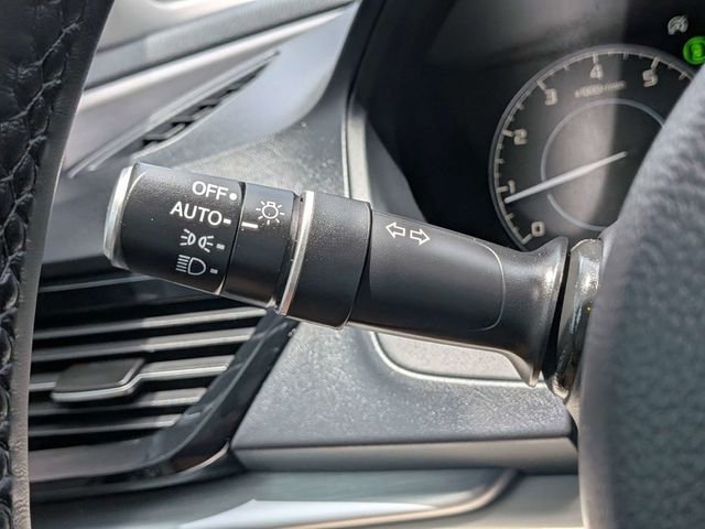 Certified Used 2026 Platinum White Pearl Acura Technology Package image 29