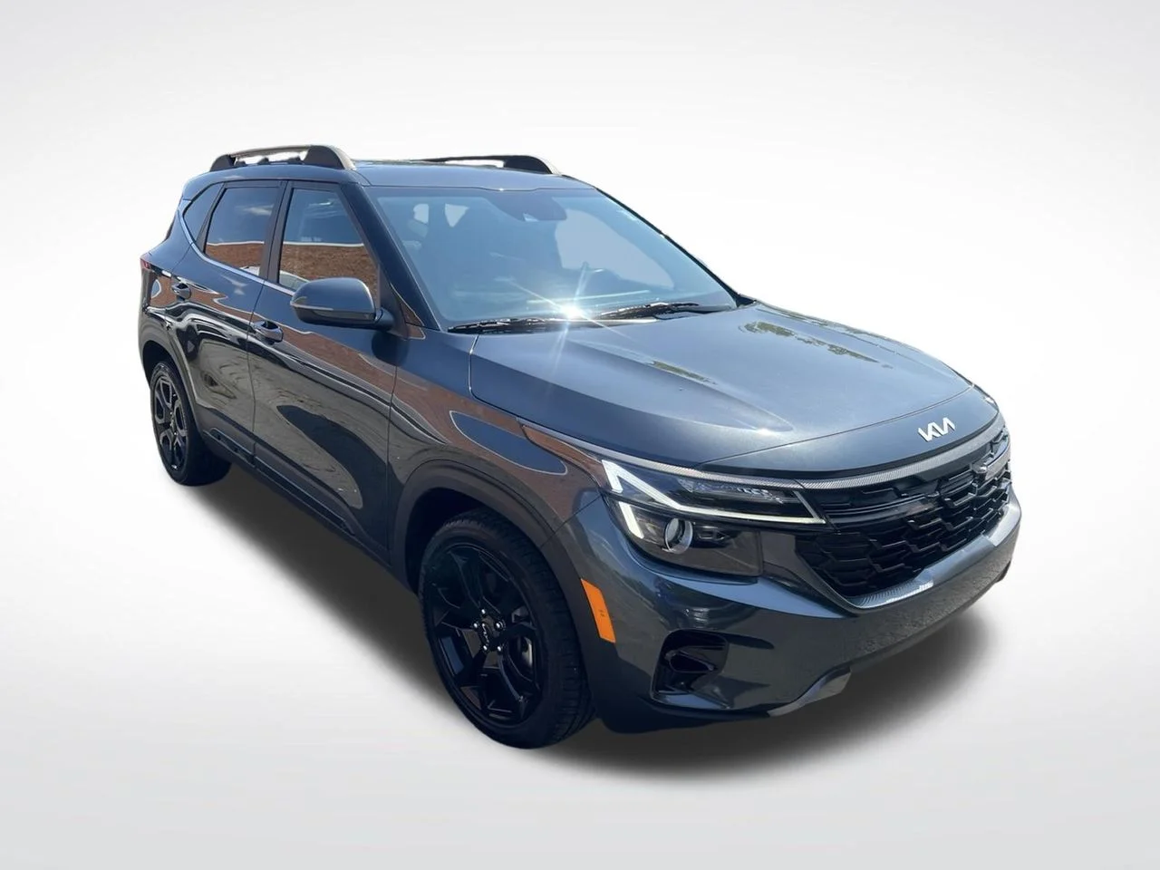 Used 2024 Gray Kia X-Line image 9