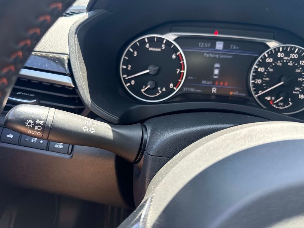 Used 2023 Blue Nissan 2.0 SR image 33