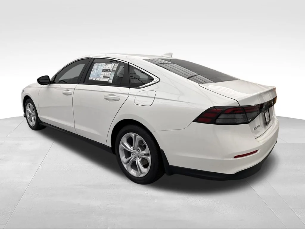 New 2026 Platinum White Pearl Honda LX image 5