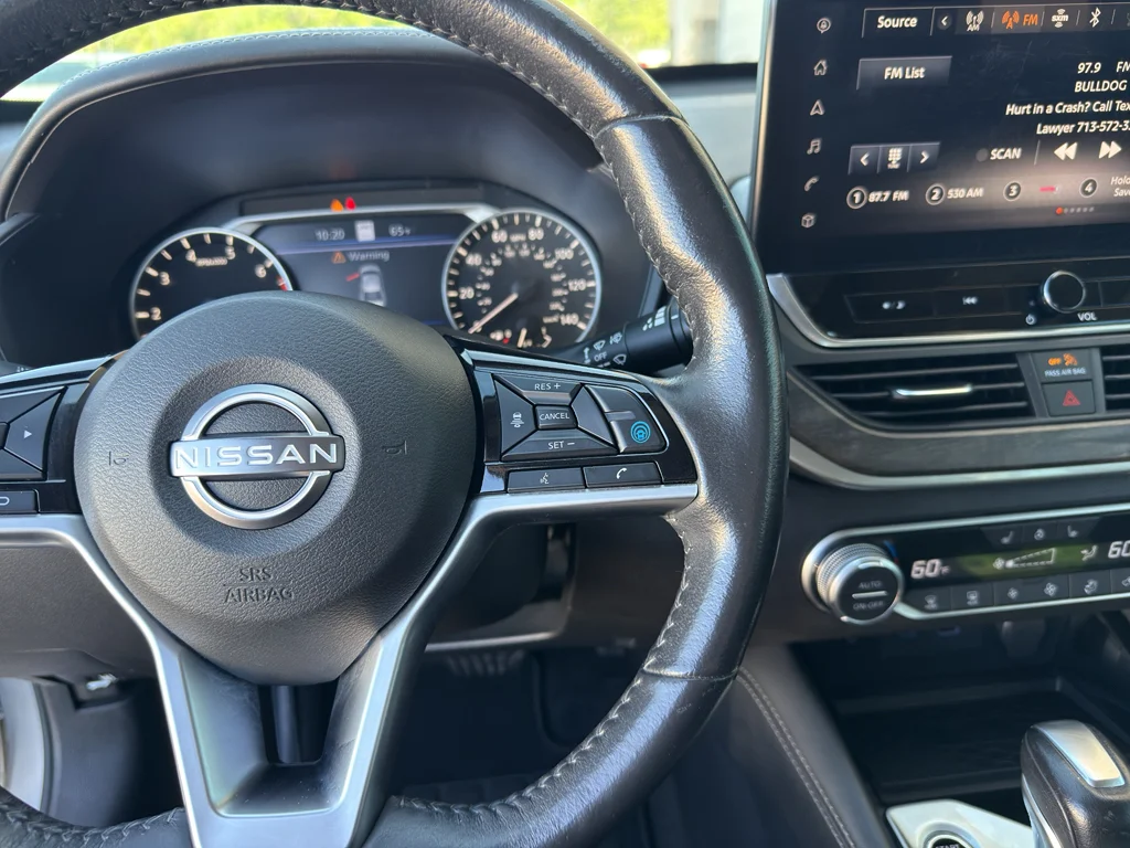 Used 2023 Brilliant Silver Metallic Nissan 2.5 SL image 16