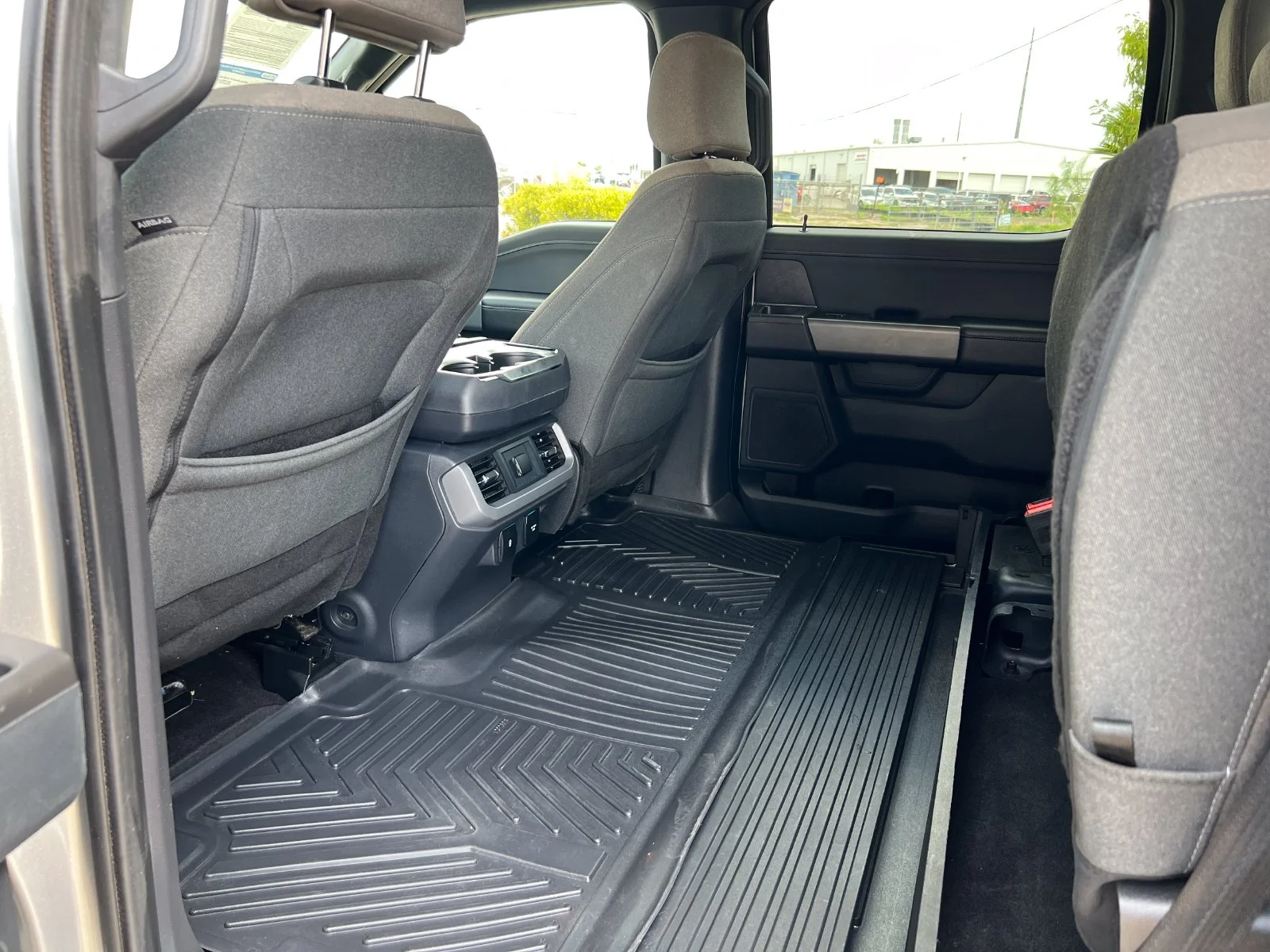 Used 2024 Silver Ford XLT image 18