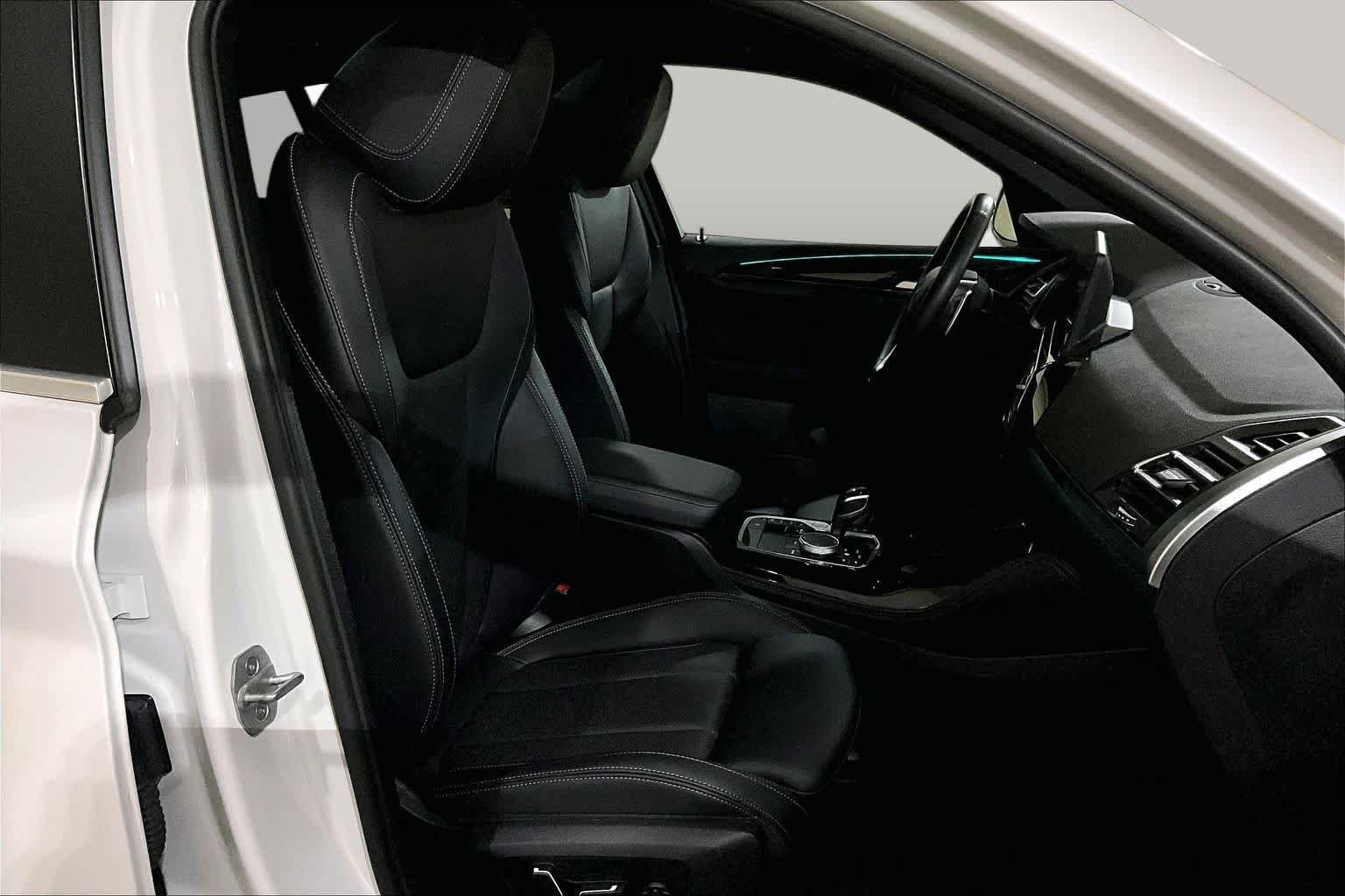 Used 2024 Alpine White BMW xDrive30i image 14