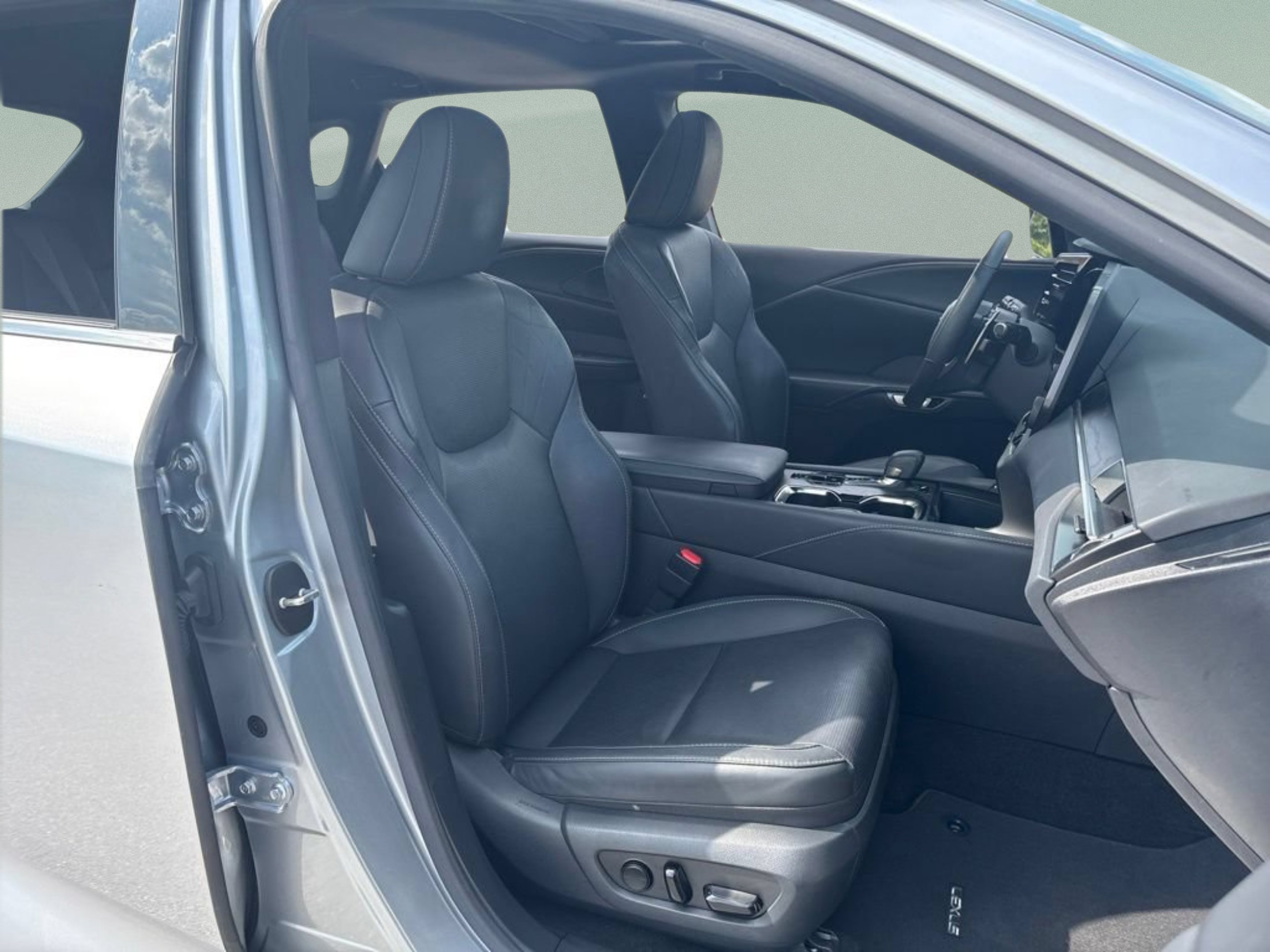Used 2023 Iridium Lexus 350 Premium Plus image 26