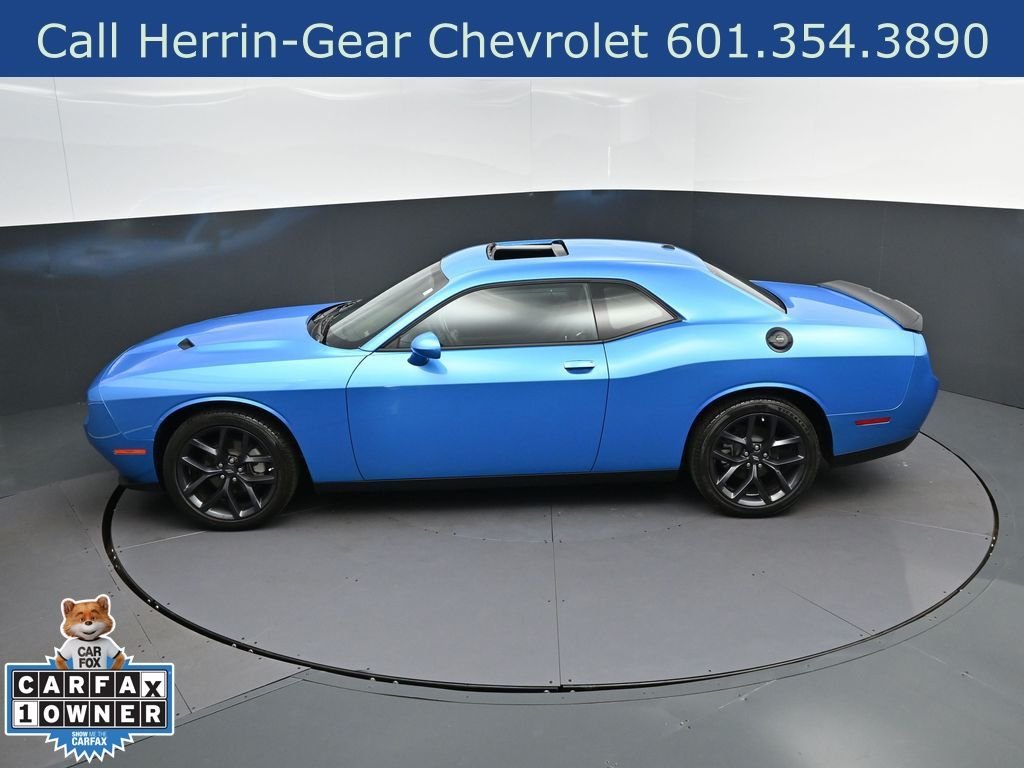 2023 Dodge Challenger SXT - Photo 32