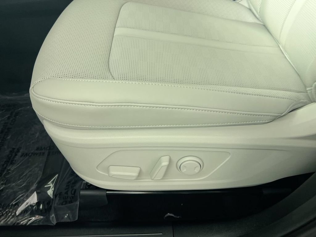 2026 Kia Sorento EX - Photo 13