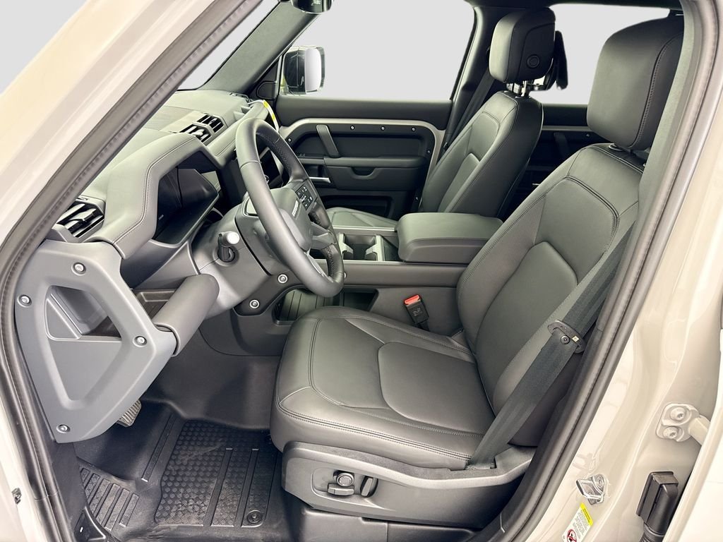 New 2026 Borasco Grey LAND ROVER X-Dynamic SE image 17