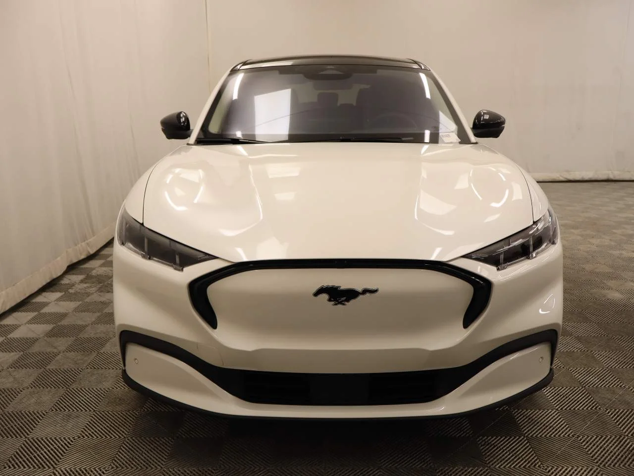 New 2026 Star White Metallic Tri-coat Ford Premium image 4