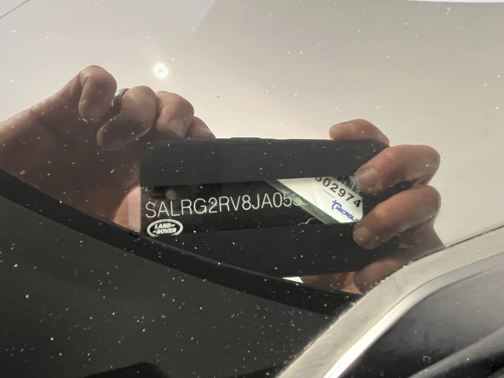 Used 2018 Black Land Rover SE image 27
