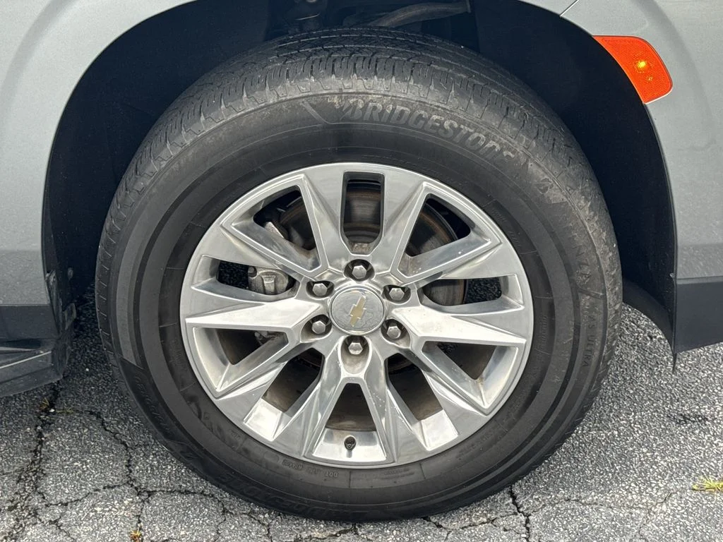 Used 2023 Gray Chevrolet Premier image 12