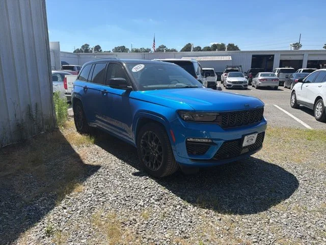 Used 2023 Blue Jeep Summit Reserve 4xe image 6