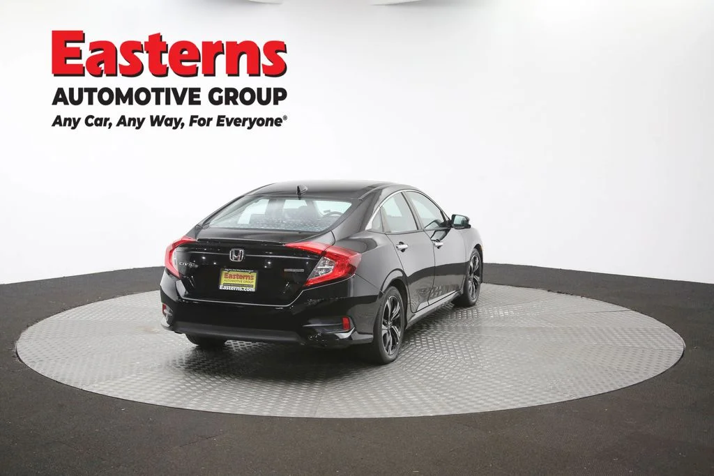 Used 2017 Black Honda Touring image 34