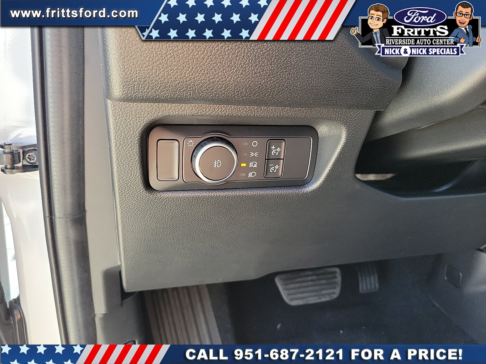 New 2026 Oxford White Ford XLT image 13